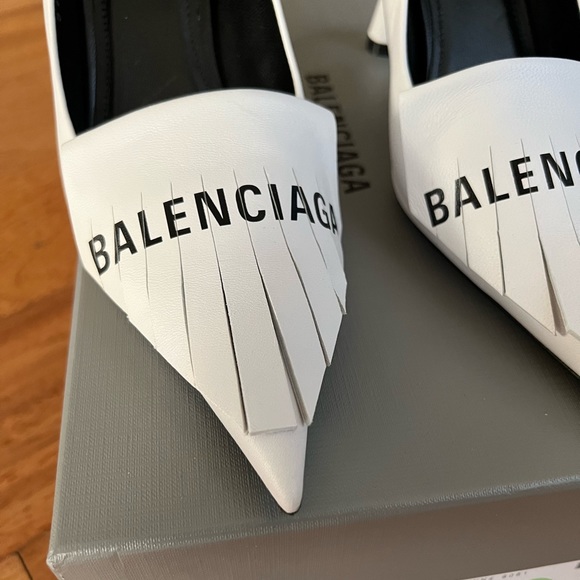 Balenciaga logo fringe knife toe pump - Picture 3 of 12